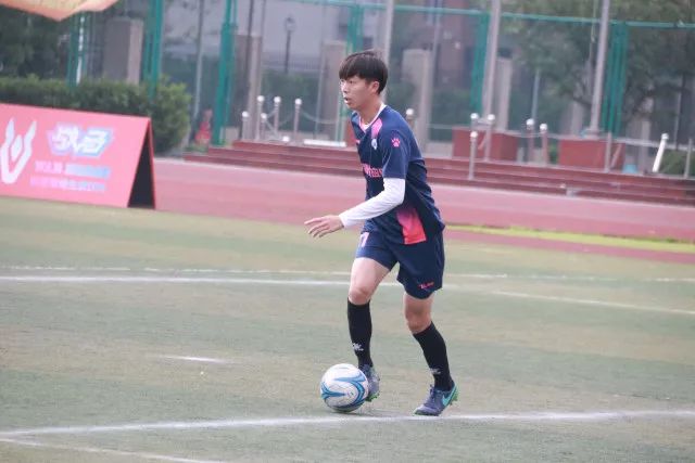 周琦亮相新岗位！杨鸣话里有话，2米15内线加盟广东，杜锋笑开花